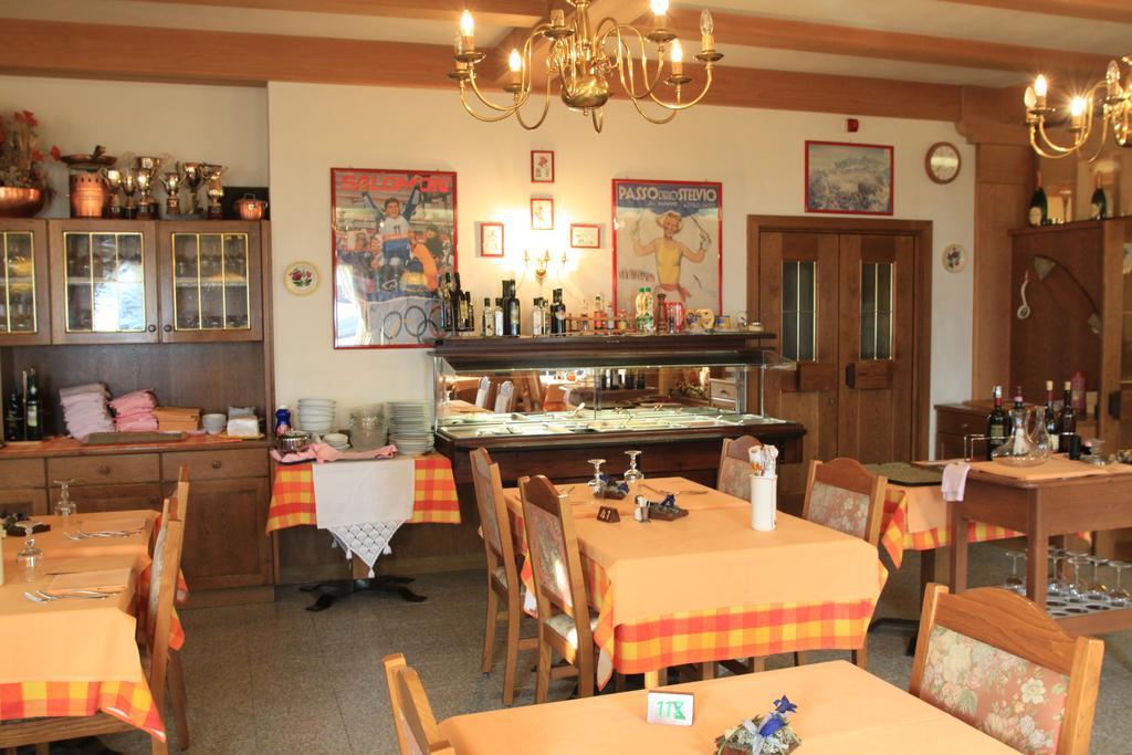 Hotel Genziana Passo Stelvio Bagian luar foto